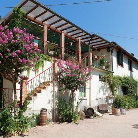 Agriturismo Lucciano Сан Кашано ин Вал ди Пеза Екстериор снимка