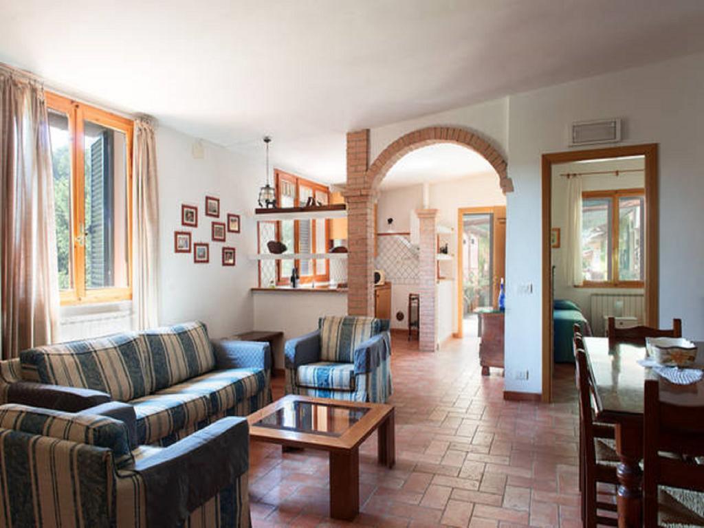 Agriturismo Lucciano Сан Кашано ин Вал ди Пеза Екстериор снимка